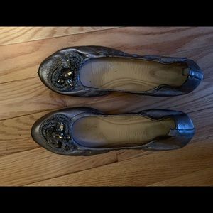Elie Tahari Silver Flats